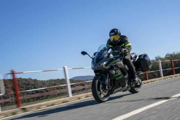 Kawasaki Ninja 1000 SX Visordown review 